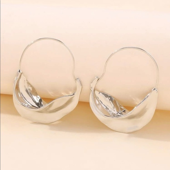 NWT Silver Hoop Earrings - Picture 2 of 4